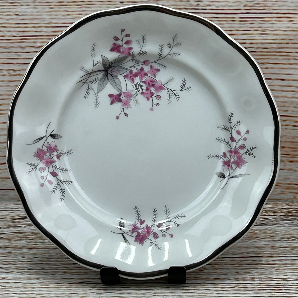 Favolina Karolina Jarolina Poland 3879 Bread Dessert Silver Scalloped Floral 5‎
